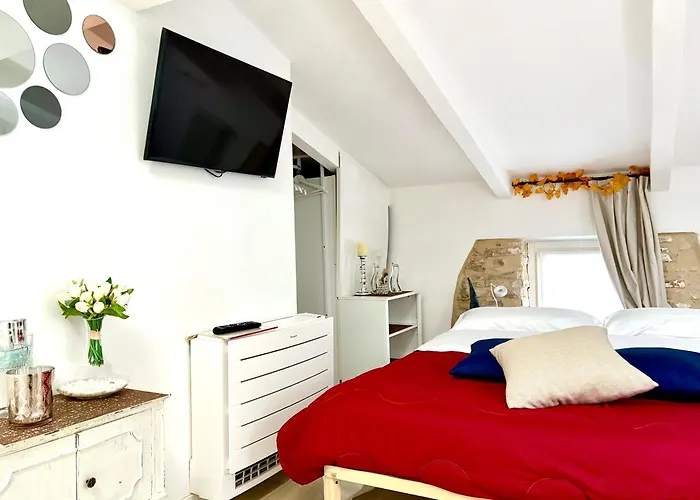 Dimora Di Charme Rooms & Apartments
